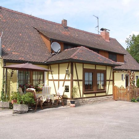 Gaestehaus "Gisela" Im Fuerstlichen Fischhaus Schillingsfürst Εξωτερικό φωτογραφία