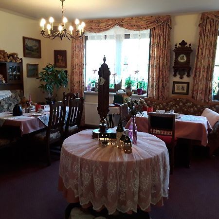 Gaestehaus "Gisela" Im Fuerstlichen Fischhaus Schillingsfürst Εξωτερικό φωτογραφία