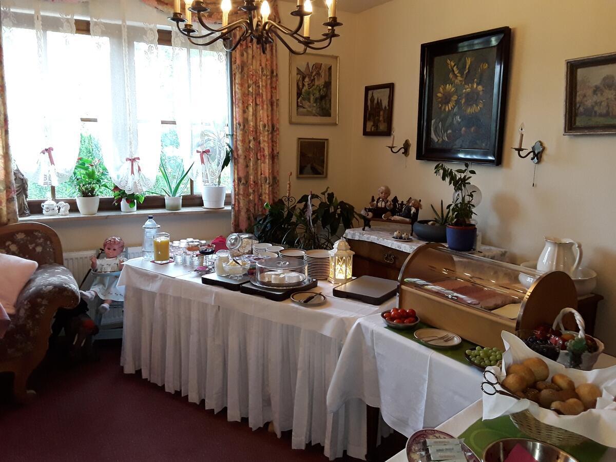 Gaestehaus "Gisela" Im Fuerstlichen Fischhaus Schillingsfürst Εξωτερικό φωτογραφία