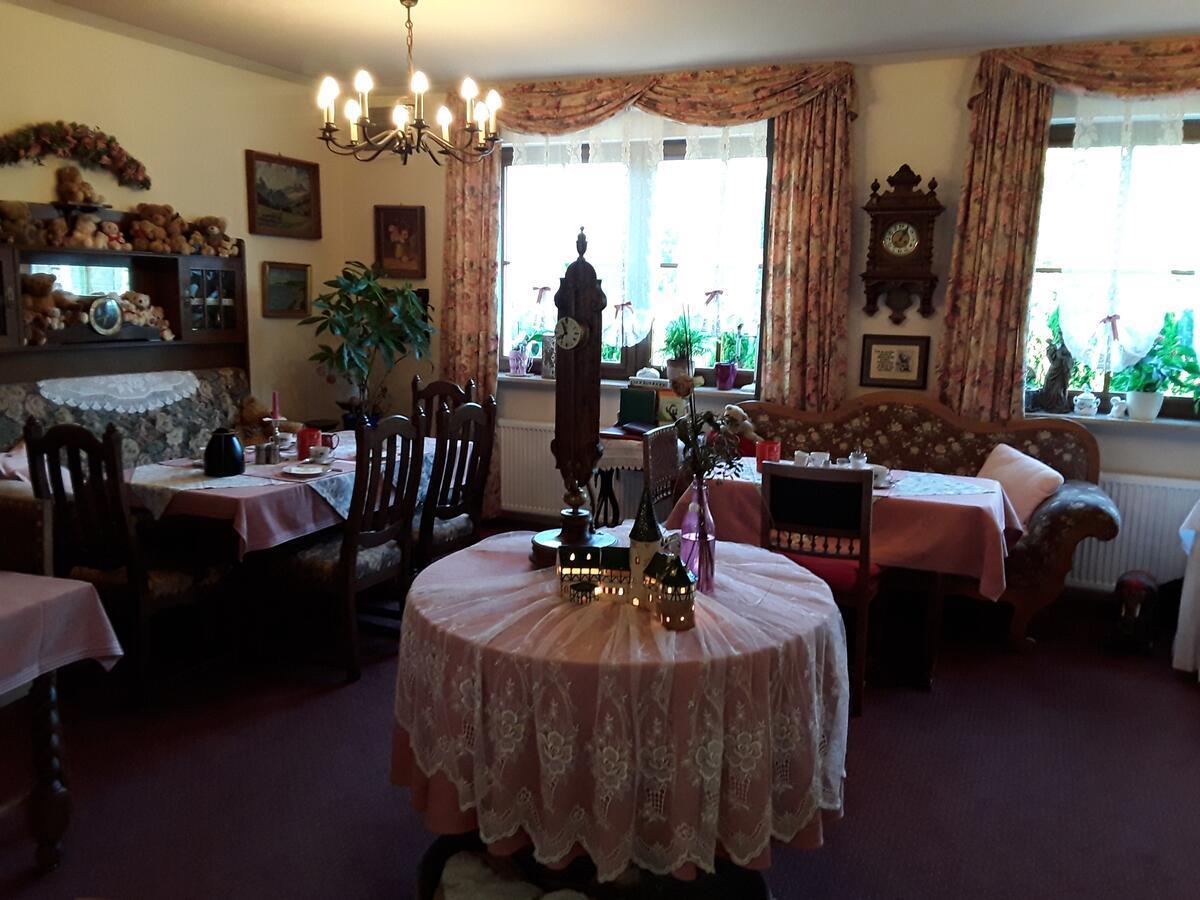 Gaestehaus "Gisela" Im Fuerstlichen Fischhaus Schillingsfürst Εξωτερικό φωτογραφία