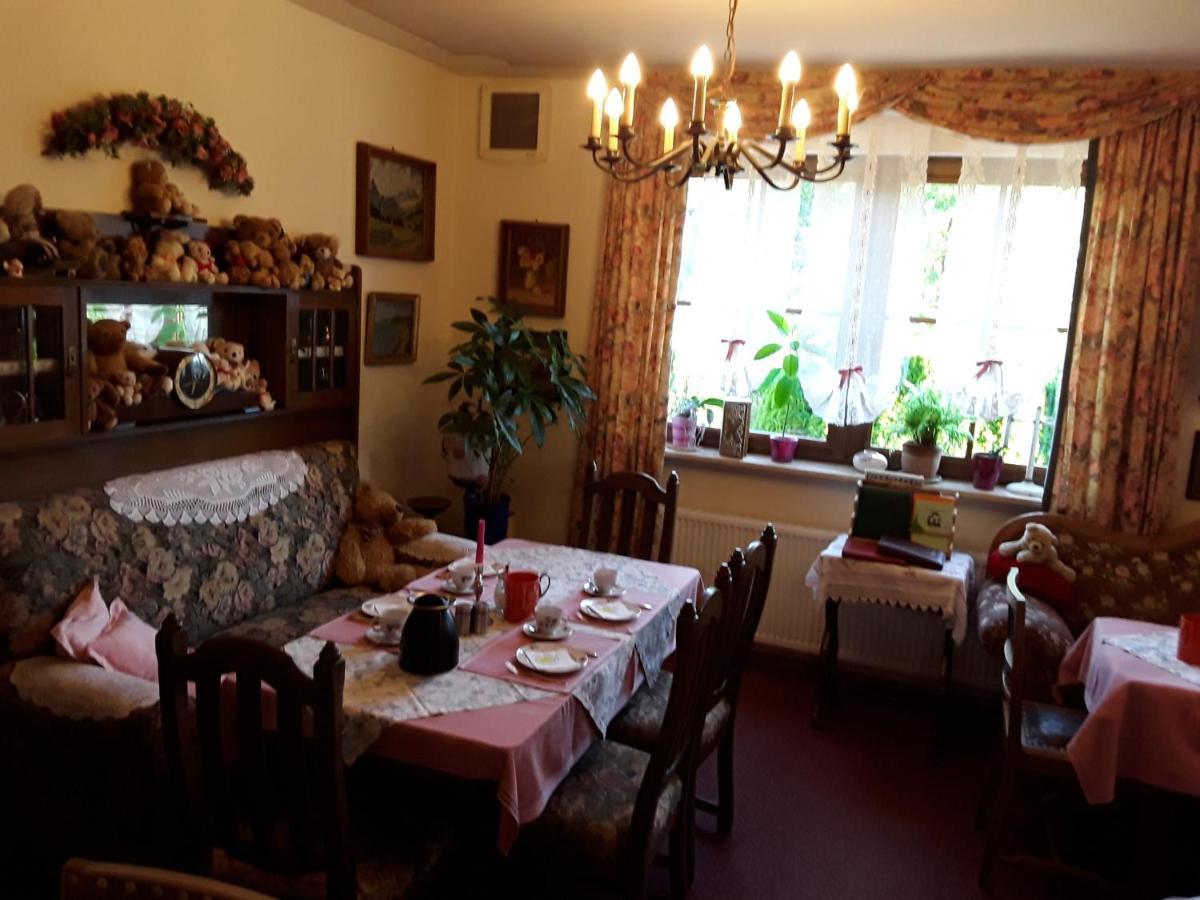 Gaestehaus "Gisela" Im Fuerstlichen Fischhaus Schillingsfürst Εξωτερικό φωτογραφία