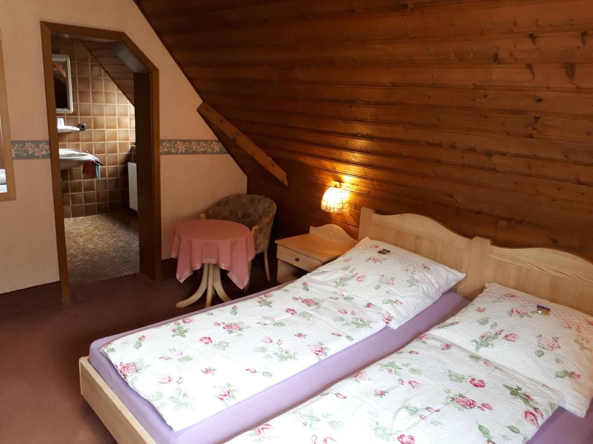 Gaestehaus "Gisela" Im Fuerstlichen Fischhaus Schillingsfürst Εξωτερικό φωτογραφία